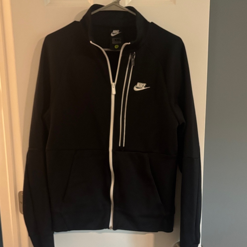 Nike Men's Black Zip-Up Sweater